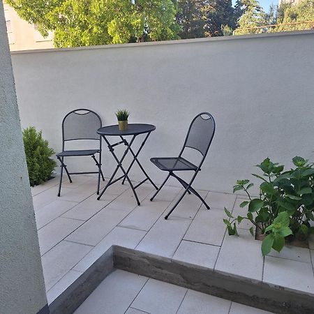 Apartman Anchi Zara Esterno foto