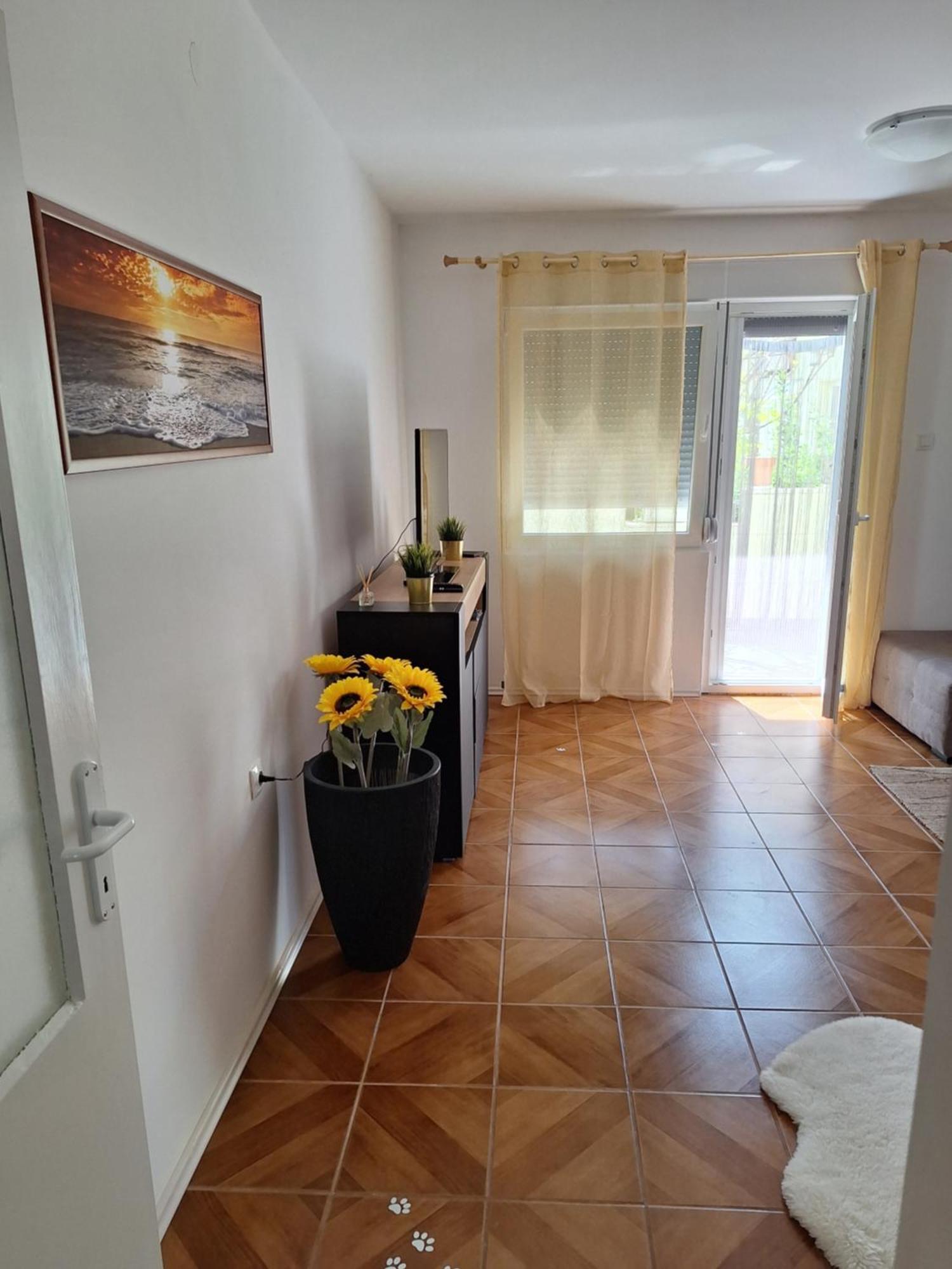 Apartman Anchi Zara Esterno foto