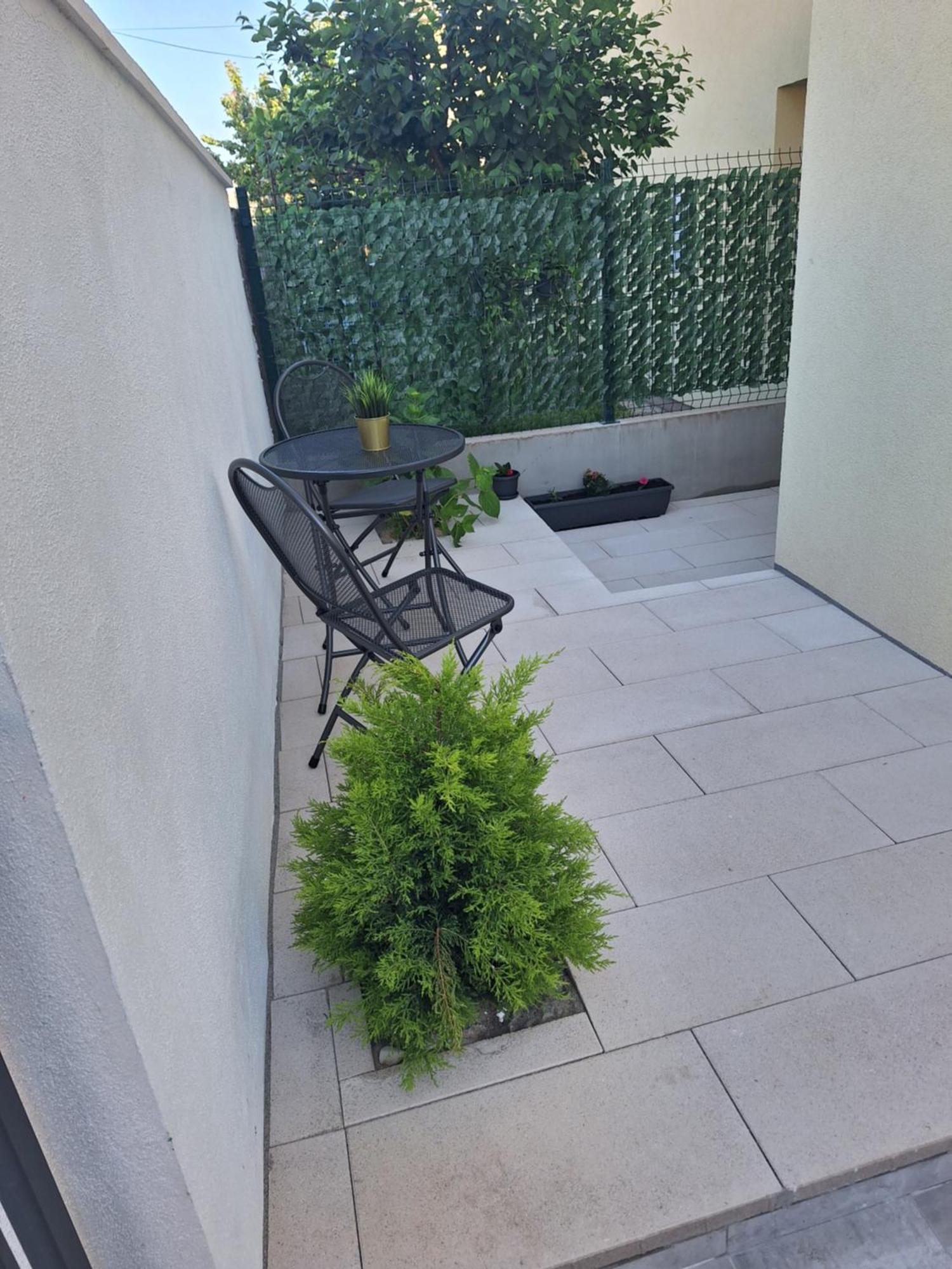 Apartman Anchi Zara Esterno foto